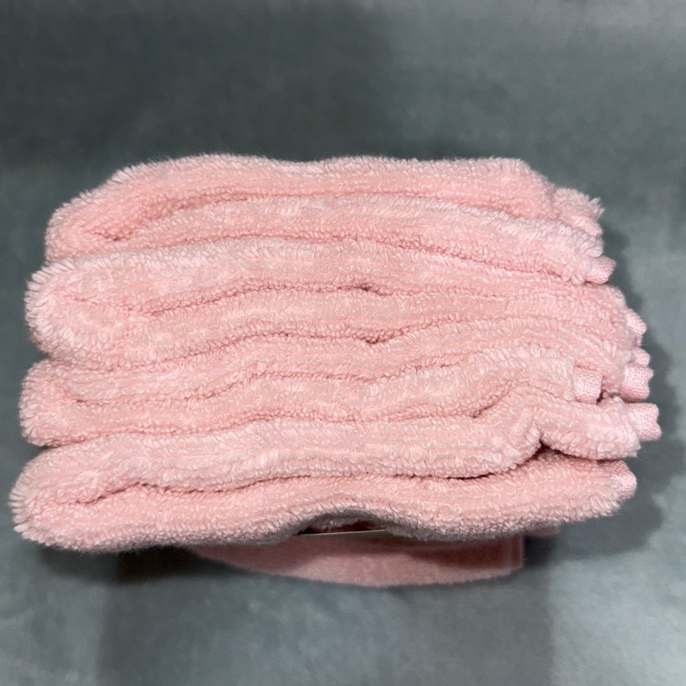 kate spade Soft Pink Wash Cloth Set - Picture 3 of 7